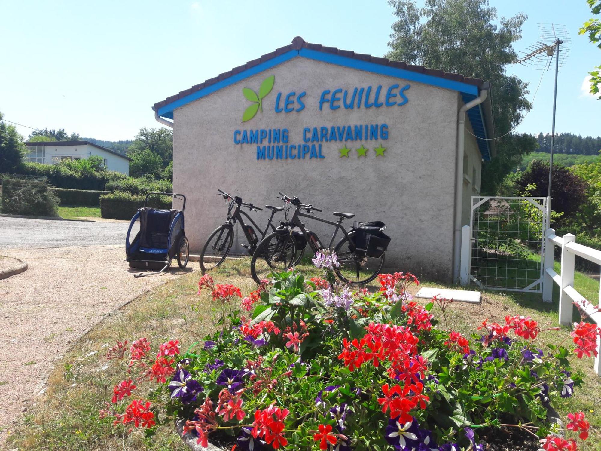 Camping Les Feuilles Chauffailles エクステリア 写真